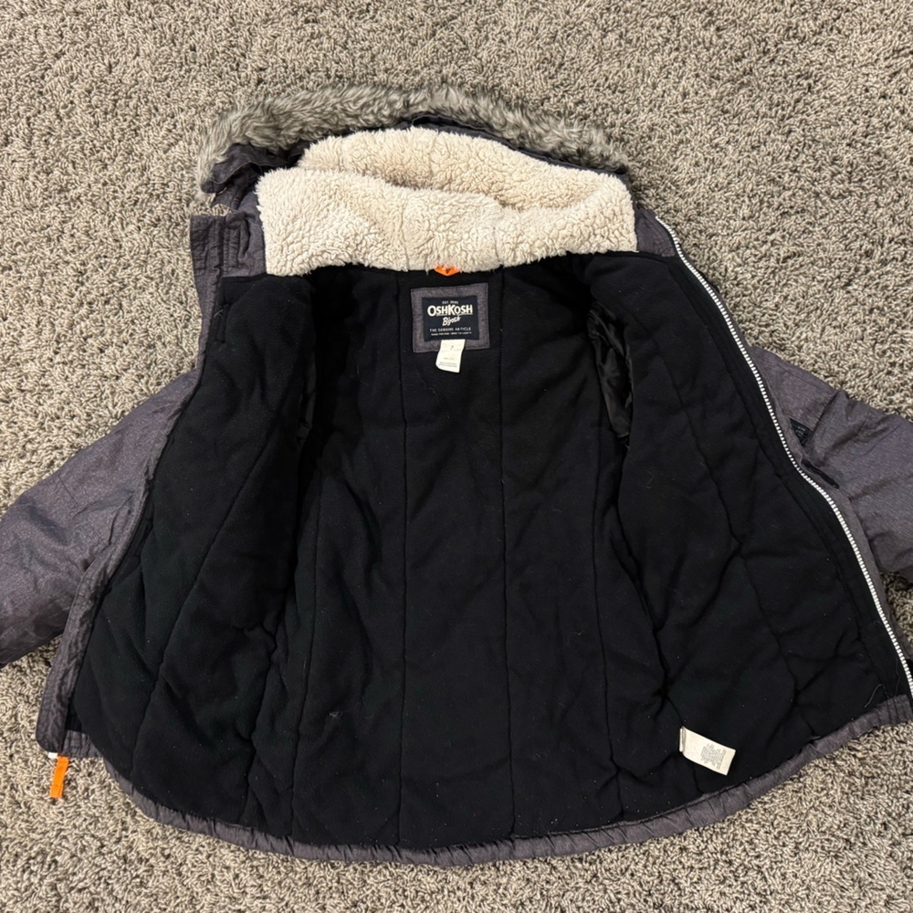 Carter’s boys gray winter coat with hood, size 7 - Picture 5 of 8